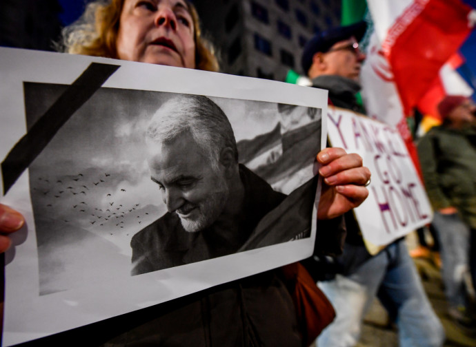 Manifestazione sotto il consolato Usa a Milano, 6 gennaio 2020