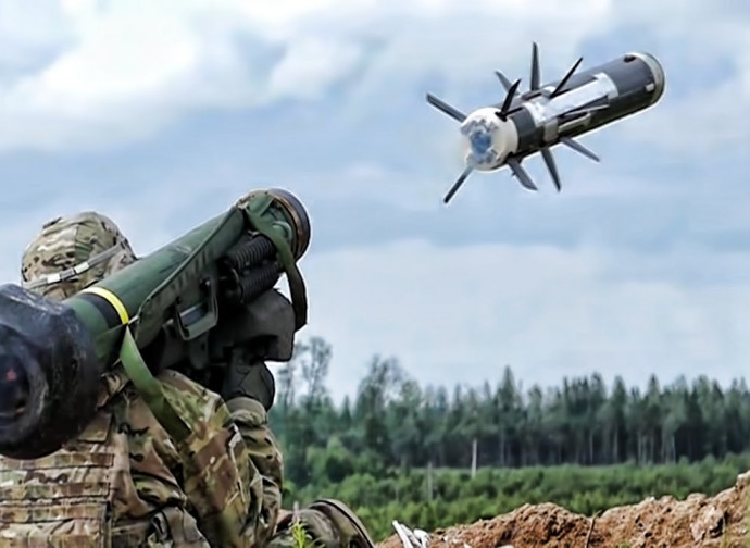 Lancio di un missile Javelin, come quelli che potrebbero essere forniti all'Ucraina