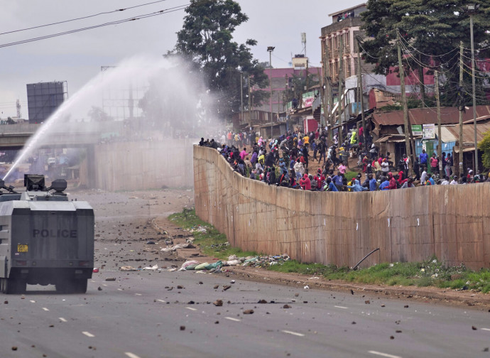 Kenyam protesta e repressione (La Presse) Kenyam protesta e repressione (La Presse)