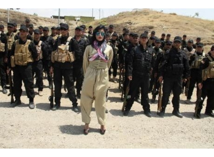 Combattenti peshmerga curdi Combattenti peshmerga curdi