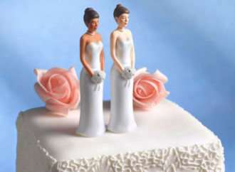 Corte Suprema Usa: pasticciere può rifiutarsi di fare torta per "nozze" gay
