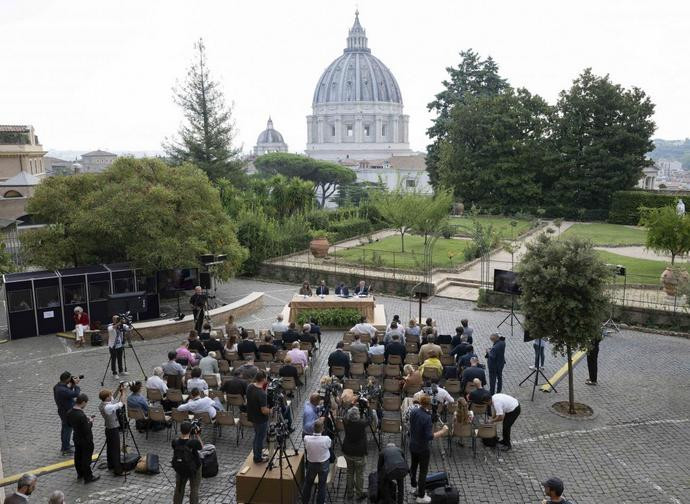 Presentazione della Laudate Deum