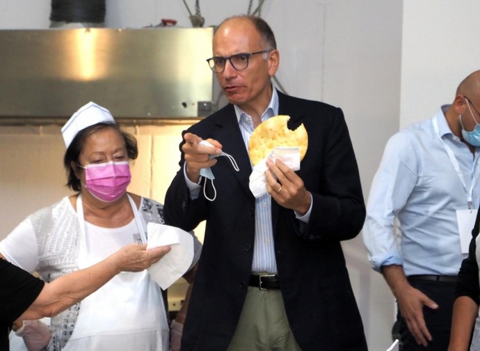 Enrico Letta alla festa dell'Unità