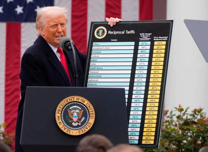 2 aprile 2025, Trump presenta dazi per tutto il mondo nel "Liberation Day" (AP)