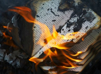 Bollino arcobaleno del governo sui libri scolastici
