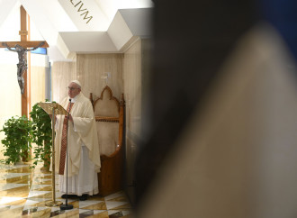 Stato e Chiesa, l'assist del Papa a Conte riallinea i vescovi