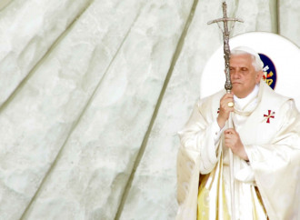 Ratzinger parla ancora e bacchetta gli a-teologi