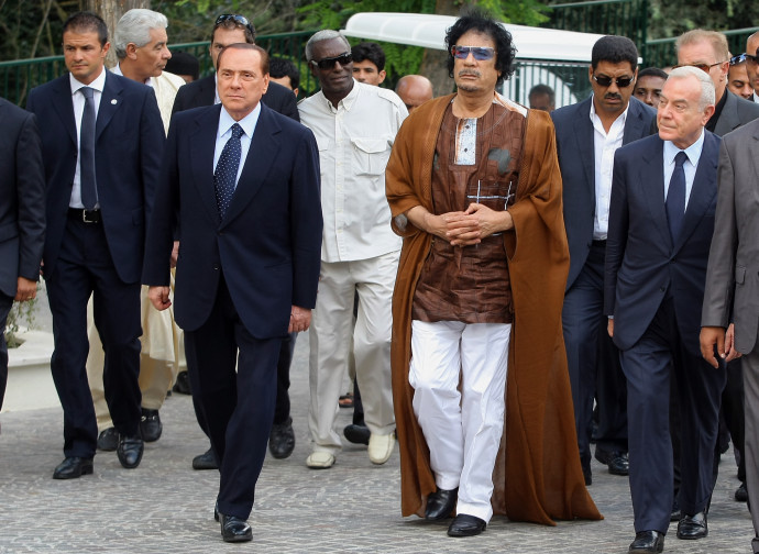 Gheddafi e Berlusconi nel 2010 Gheddafi e Berlusconi nel 2010