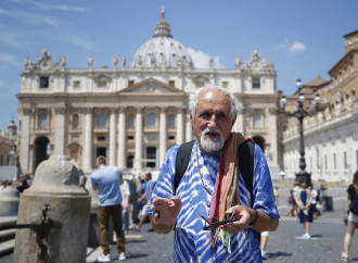 Addio culto, la chiesa si ricicla rifugio dei clandestini