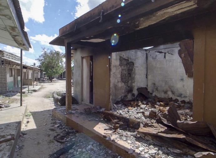 Mozambico, Macimboa dopo la battaglia con i jihadisti Mozambico, Macimboa dopo la battaglia con i jihadisti