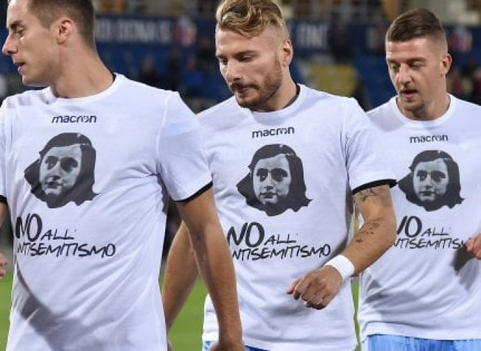 Maglia contro l'antisemitismo Maglia contro l'antisemitismo