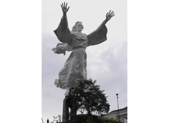 La statua di Cristo a Manado