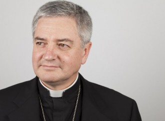 Green pass e controllo sociale: c'è un vescovo in Francia