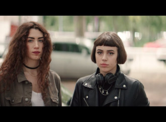 Spot Ikea: "Fatelo a casa vostra"