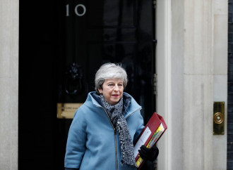 La May offre le dimissioni per salvare la "sua" Brexit