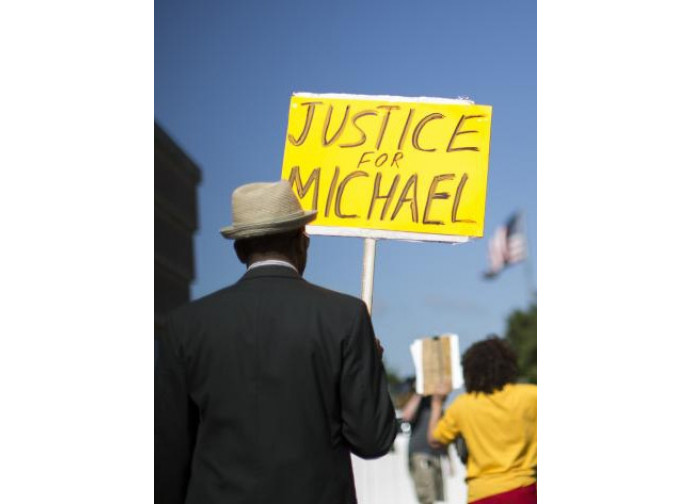 "Giustizia per Michael" "Giustizia per Michael"