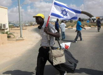 Israele rimpatria gli immigrati irregolari