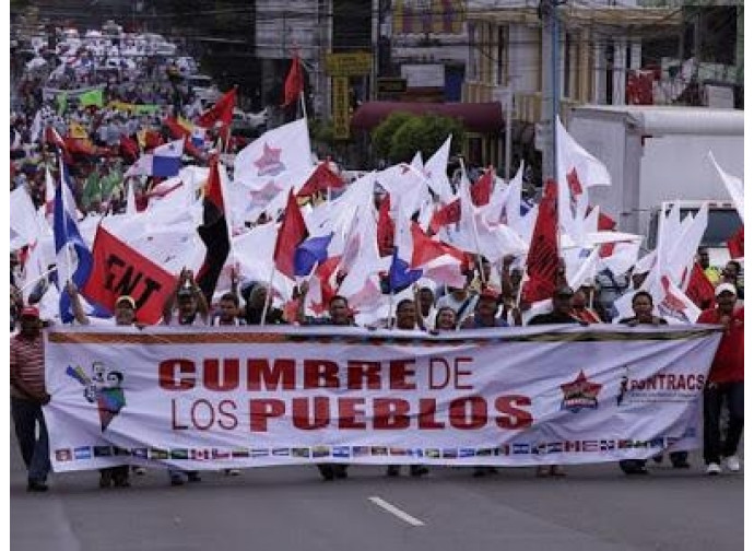Manifestazione dei Movimenti Popolari in Bolivia