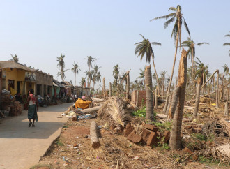 Corsa degli aiuti in India. Prima che arrivi il monsone