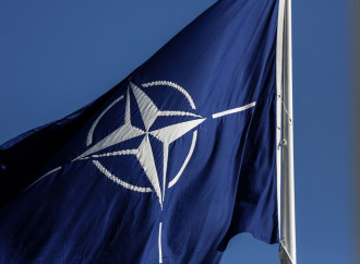 Nato e democrazie, la difesa non passa solo dalla guerra
