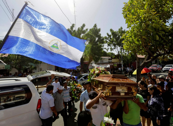 Nicaragua, funerale delle vittime della repressione