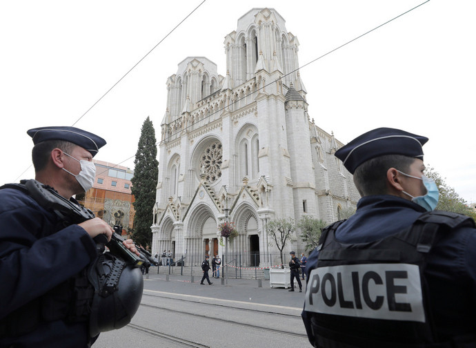 Nizza, dopo l'attentato in cattedrale