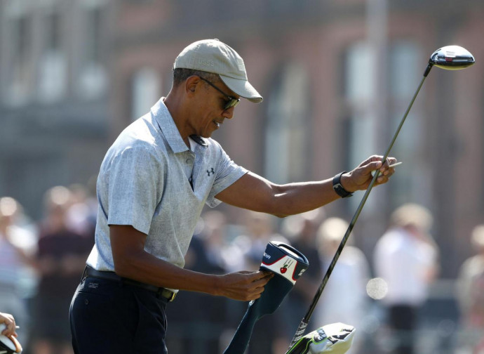 Obama gioca a golf