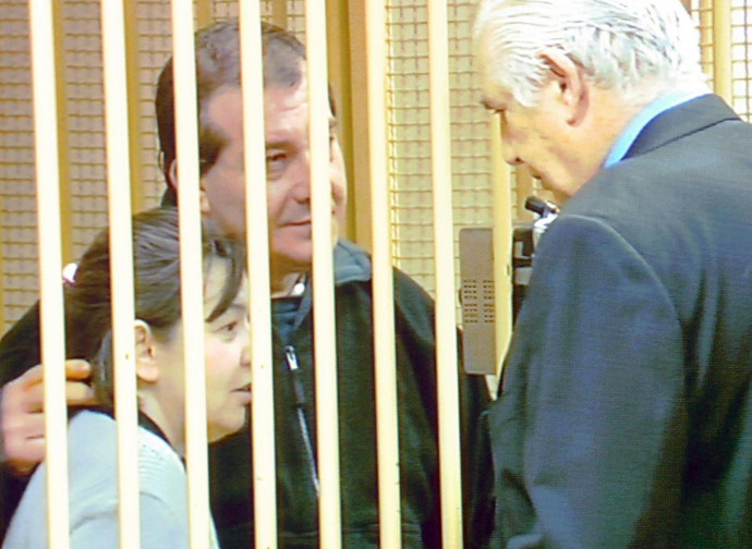 Olindo Romano e Rosa Bazzi durante il processo (La Presse)