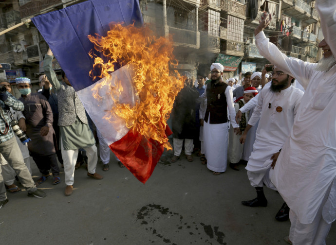 Manifestazione in Pakistan contro la Francia Manifestazione in Pakistan contro la Francia