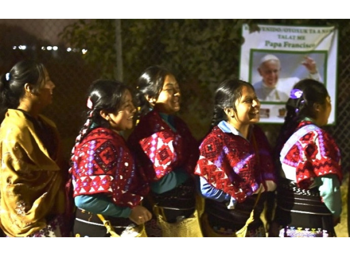Papa Francesco tra gli indios del Chapas