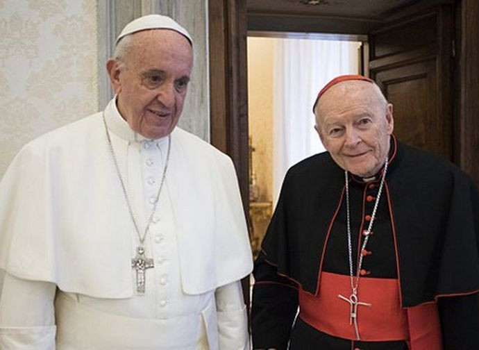 Papa Francesco e l'ex cardinale McCarrick Papa Francesco e l'ex cardinale McCarrick