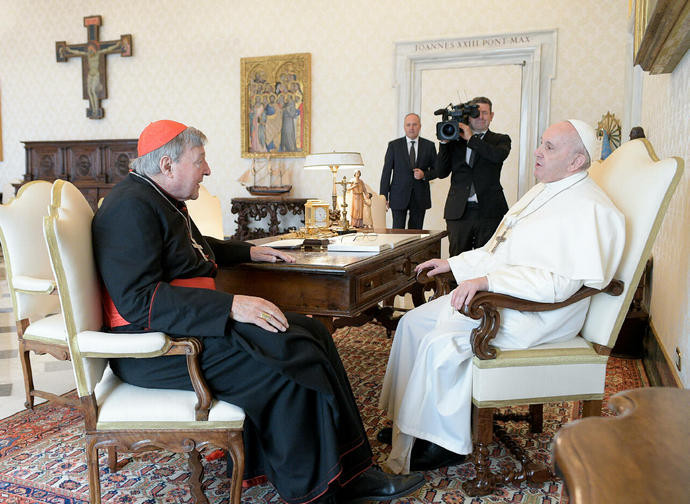 Il cardinale Pell ricevuto dal Papa