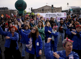 Per due anni di pensione, la Francia è nel caos