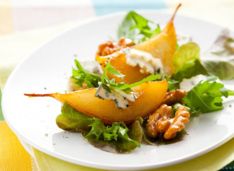 Insalata di pere arrosto con miele e gorgonzola