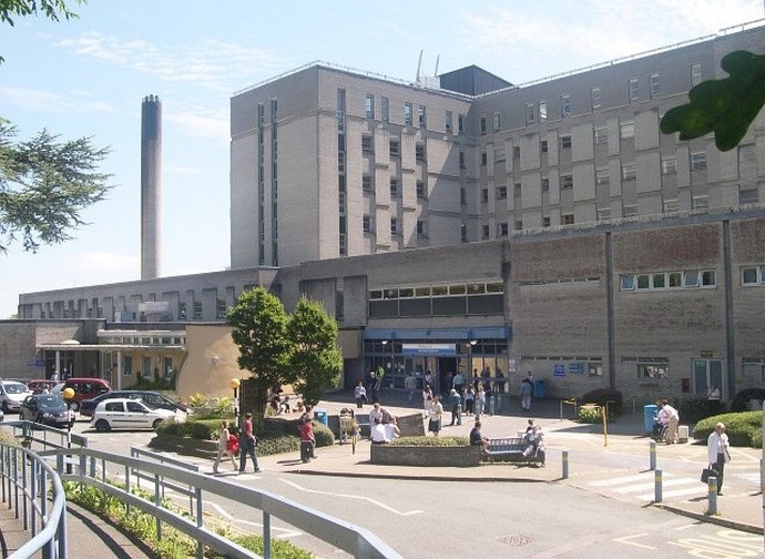 L'ospedale di Plymouth dove è ricoverato RS L'ospedale di Plymouth dove è ricoverato RS
