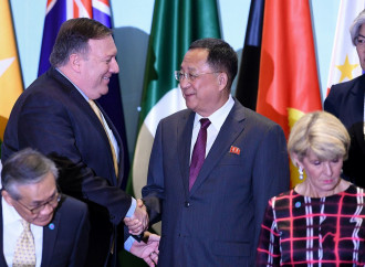 A Singapore fra Usa e Nord Corea son freddi sorrisi