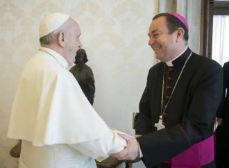 Chiesto l'arresto di Zanchetta, il vescovo "rifugiato" dal Papa