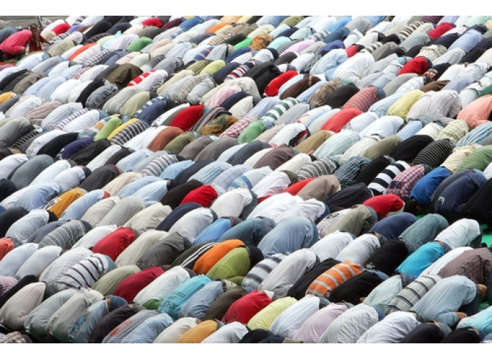 Torino, musulmani in preghiera