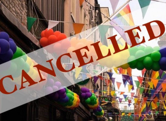 Cancellati 200 gay pride
