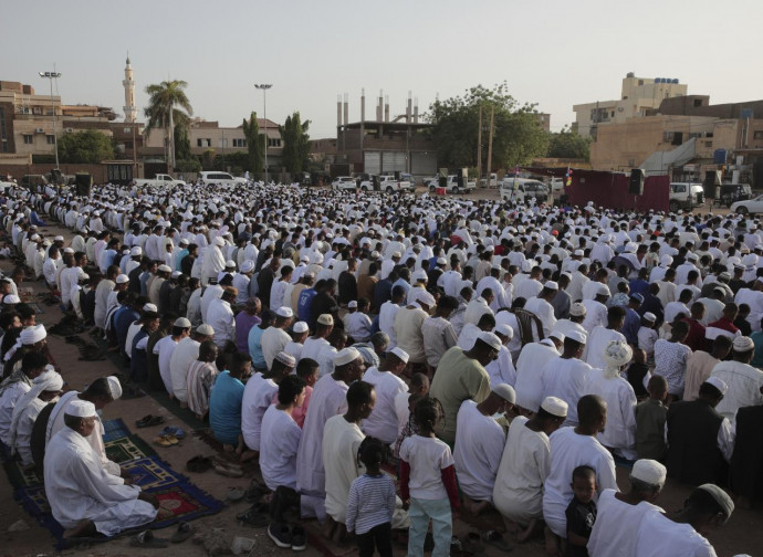 Sudan, musulmani in preghiera