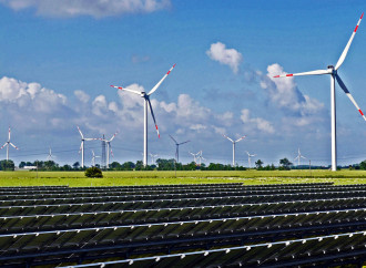 Abolire gli obiettivi di decarbonizzazione: unica scelta sostenibile