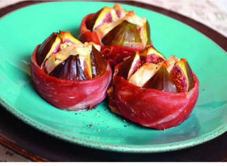Fichi al forno con formaggio e prosciutto