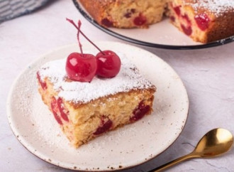 TORTA CON LE CILIEGIE DI VIGNOLA