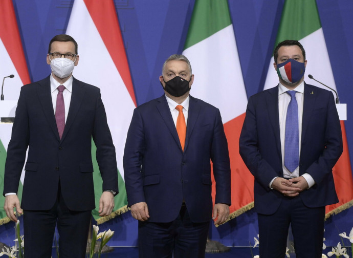 Morawiecki, Orban e Salvini Morawiecki, Orban e Salvini