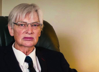 Legge che vieta terapie di accompagnamento per trans e gay