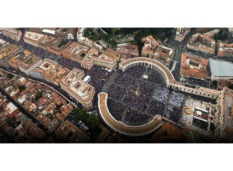 Speranza e gioia, il dono dei due Santi Papi