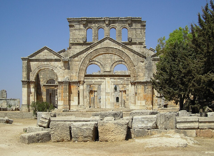 Rovine a Kalat Siman (via Wikimedia Commons)