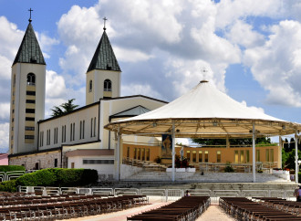 Vaticano, domani Fernández parlerà di Medjugorje