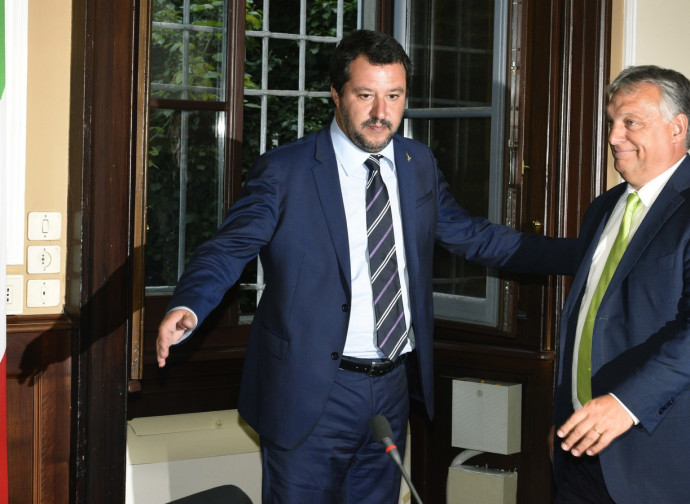 Salvini e Orban, di nuovo assieme in un nuovo eurogruppo? (La Presse) Salvini e Orban, di nuovo assieme in un nuovo eurogruppo? (La Presse)
