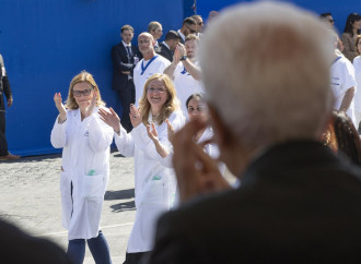 Il 2 giugno si celebrano i sanitari, ma si investe in armi